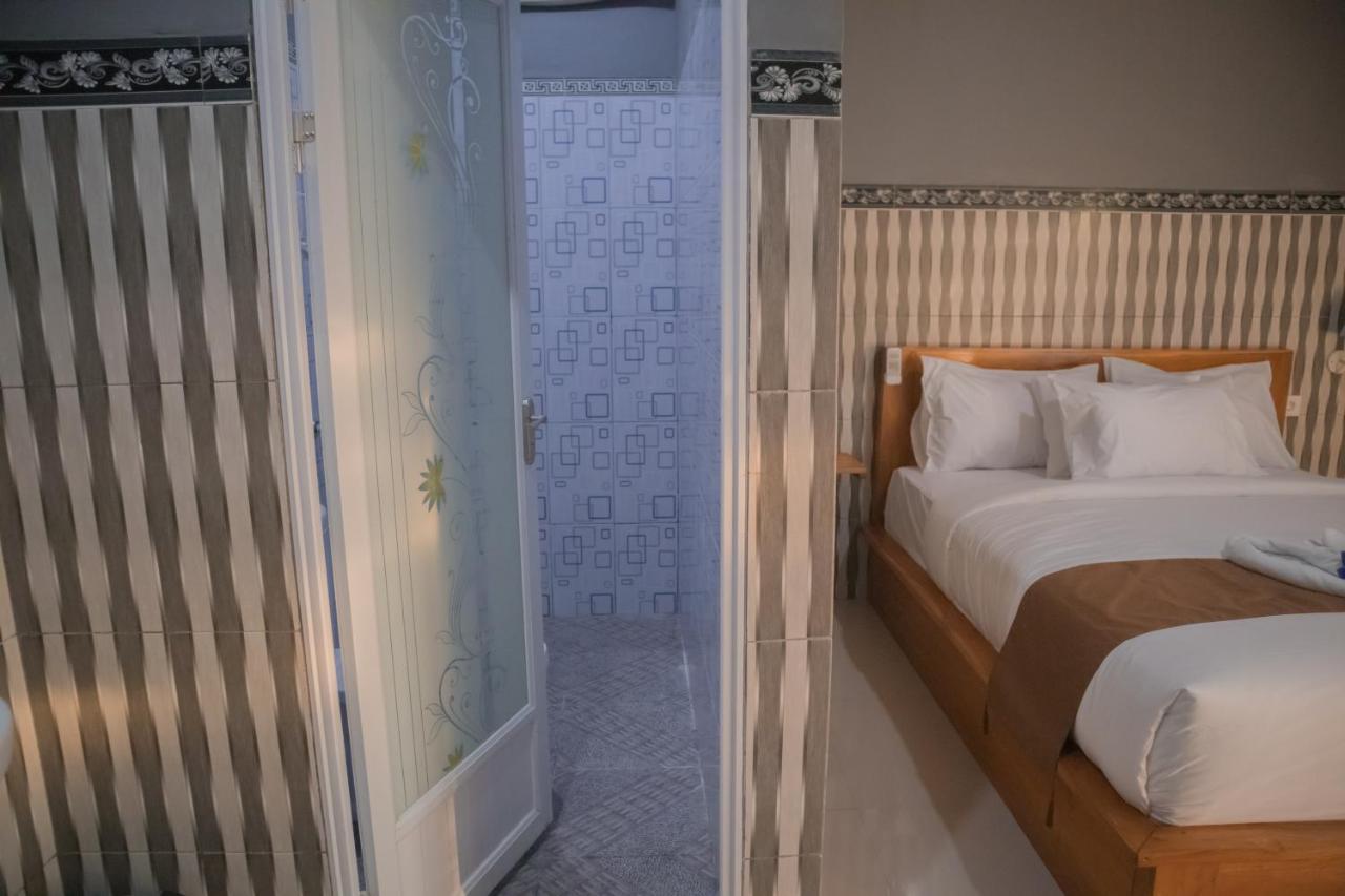 Prasi Sunrise Homestay Toyapakeh Eksteriør billede